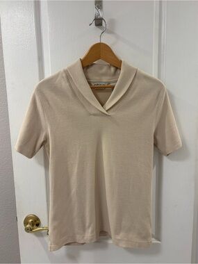 Orvis Shawl Collar V-Neck Short Sleeve Neutral Cream Top Office Quality Basic M